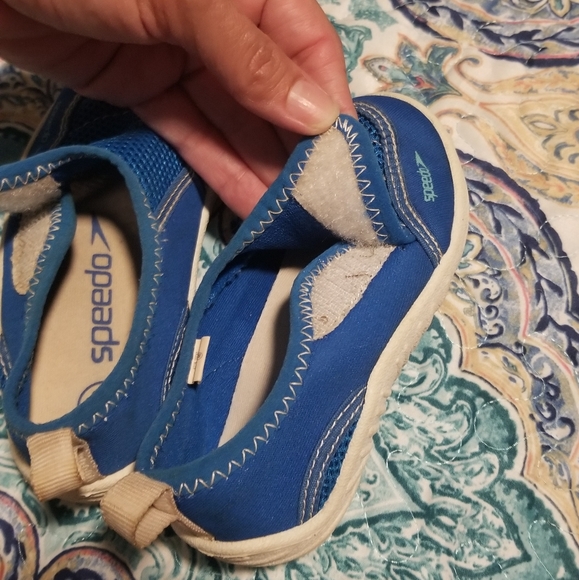 Speedo Water shoes 7/8 - Picture 2 of 3